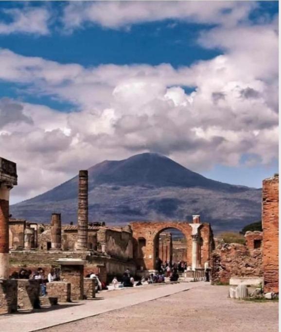 Napoli&Love Apartment Bovio Centro Storico ภายนอก รูปภาพ